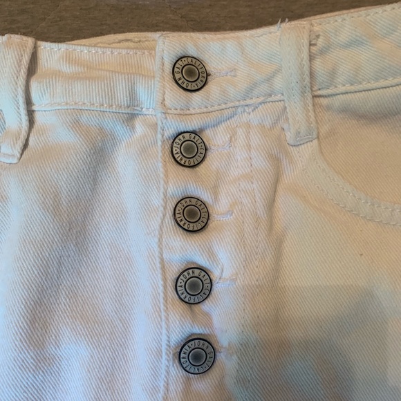 Brandy Melville Jean Skirt - Picture 2 of 4